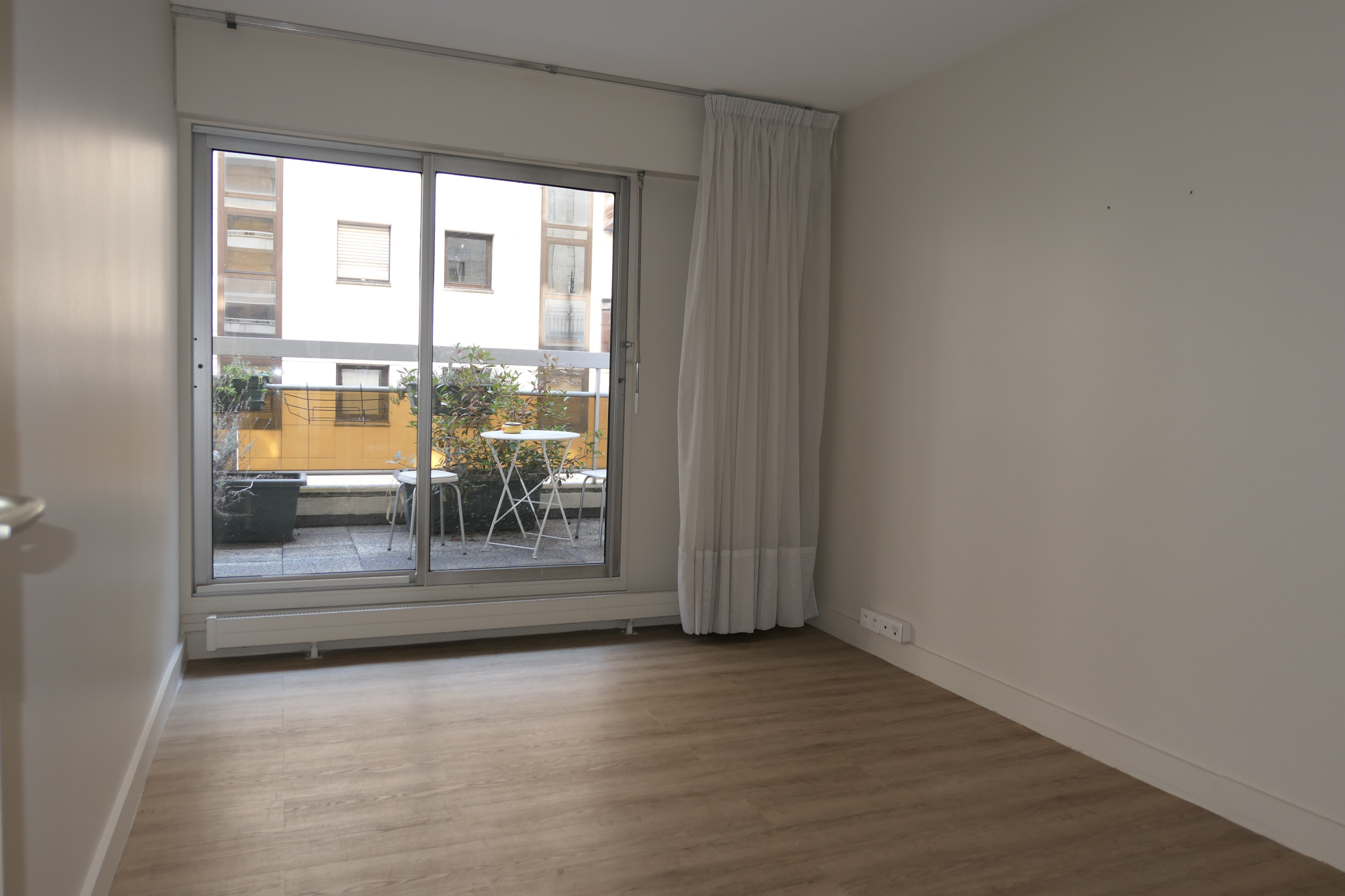 PARIS XV – DUPLEIX/GRENELLE – 3 PIECES