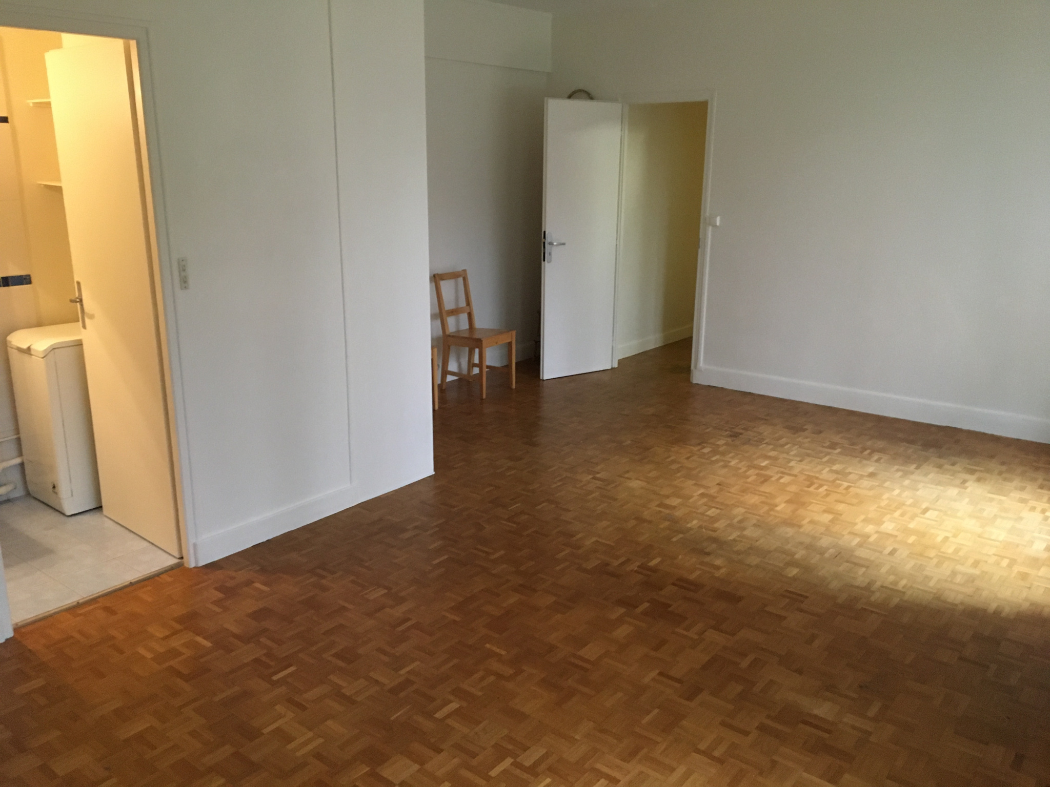 PARIS XV – FALGUIERE – GRAND STUDIO