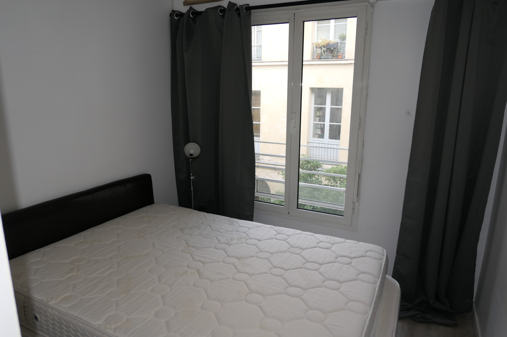 PARIS XI – CHARONNE – 2 PIECES MEUBLES